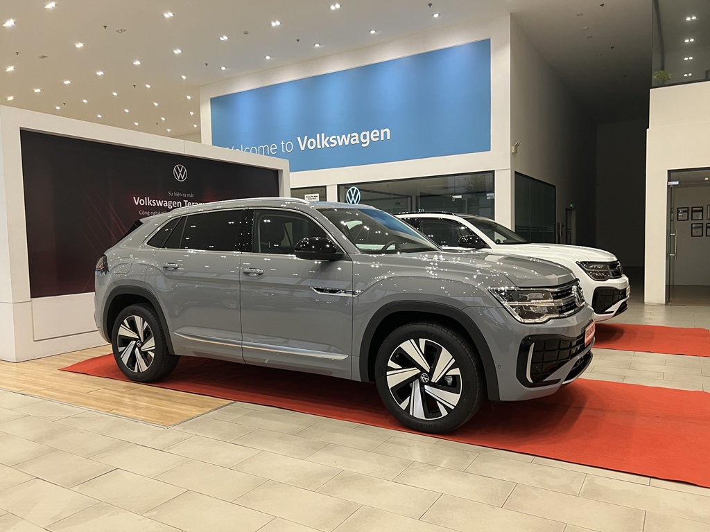 VOLKSWAGEN TERAMONT X LUXURY